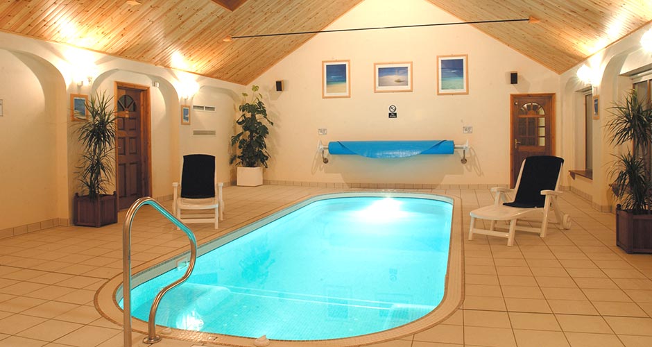 Holiday Cottages With Pool Indoor Swimming Combrew Farm